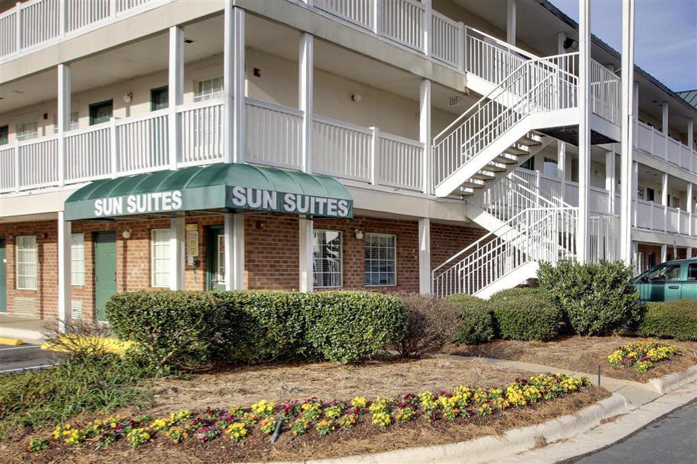 Intown Suites Extended Stay Charlotte Nc -East Independence Екстер'єр фото