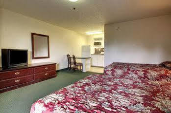Intown Suites Extended Stay Charlotte Nc -East Independence Екстер'єр фото